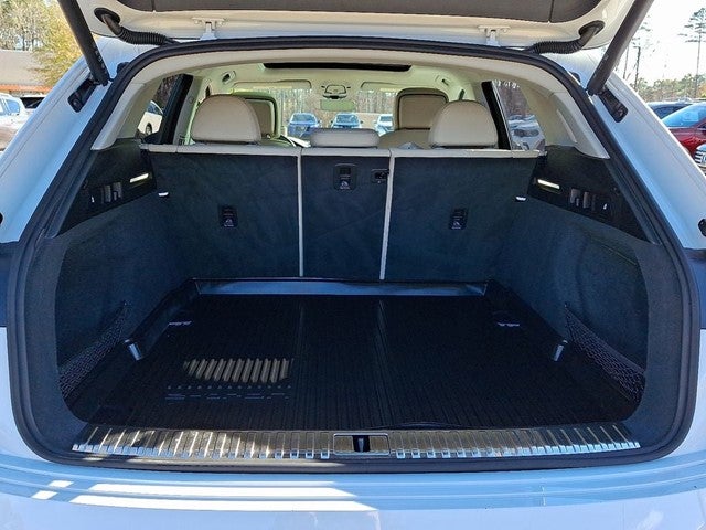 2024 Audi Q8 e-tron Premium Plus quattro