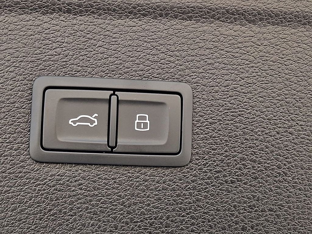 2024 Audi Q5 40 Premium quattro
