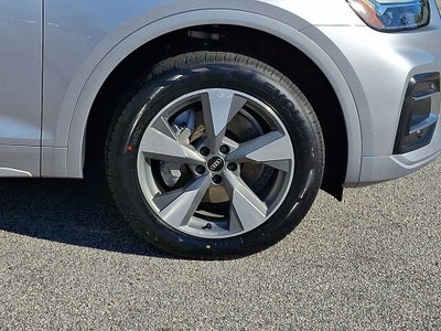 2024 Audi Q5 40 Premium quattro