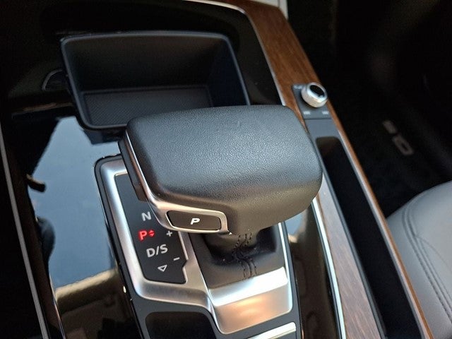 2024 Audi Q5 40 Premium quattro