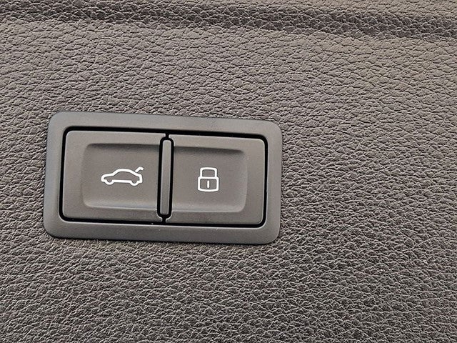 2024 Audi Q5 40 Premium quattro