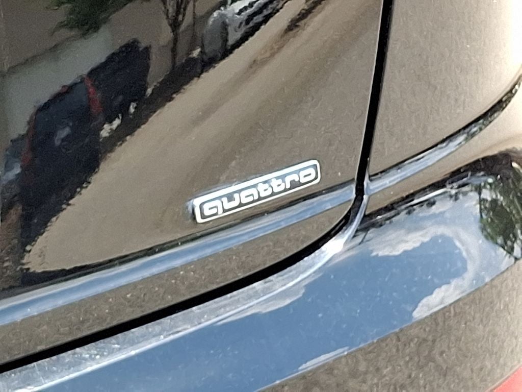 2022 Audi Q8 55 Premium quattro