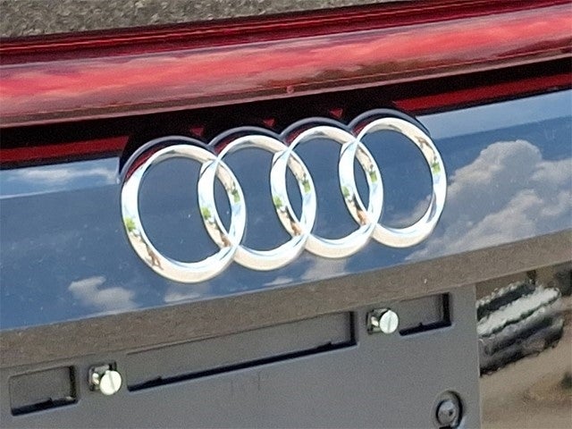 2022 Audi Q8 55 Premium quattro