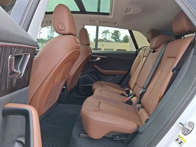 2022 Audi Q8 55 Premium Plus quattro