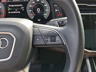 2022 Audi Q8 55 Premium Plus quattro