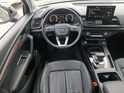 2023 Audi Q5 45 S line Premium quattro