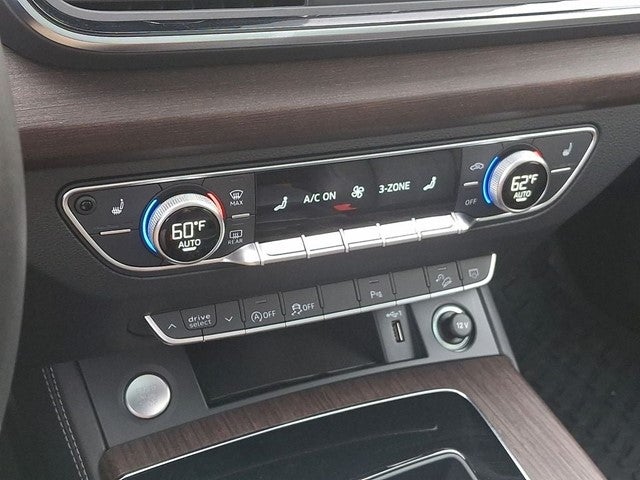 2023 Audi Q5 45 S line Premium quattro