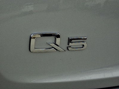2023 Audi Q5 45 S line Premium quattro