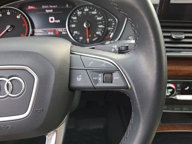 2023 Audi Q5 45 S line Premium quattro