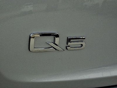 2023 Audi Q5 45 S line Premium quattro