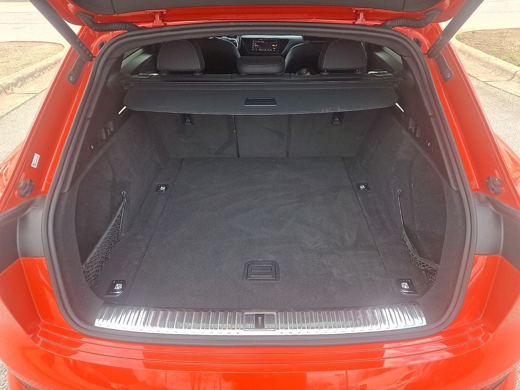 2022 Audi e-tron Premium Plus quattro