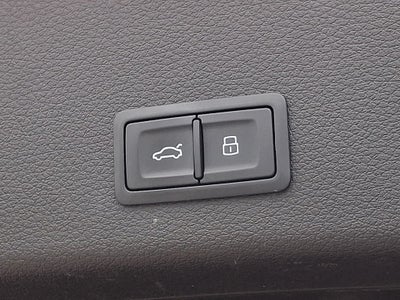 2022 Audi e-tron Premium Plus quattro