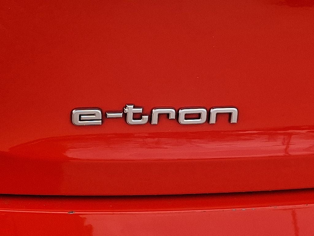 2022 Audi e-tron Premium Plus quattro