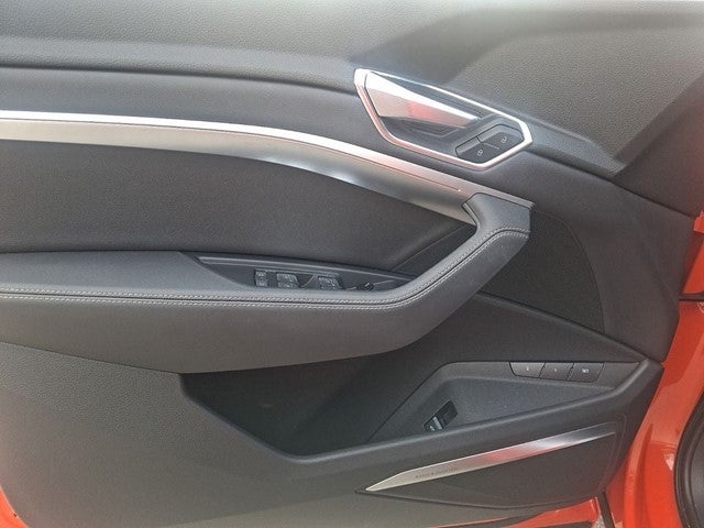 2022 Audi e-tron Premium Plus quattro