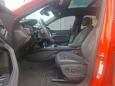 2022 Audi e-tron Premium Plus quattro