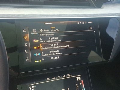 2022 Audi e-tron Premium Plus quattro