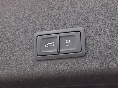 2022 Audi e-tron Premium Plus quattro