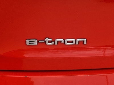 2022 Audi e-tron Premium Plus quattro