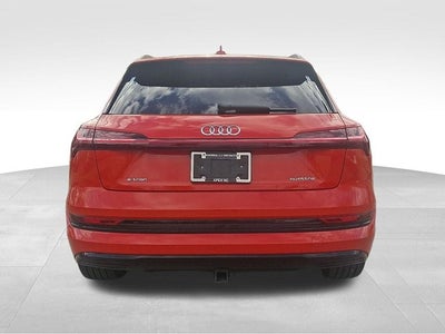 2022 Audi e-tron Premium Plus quattro