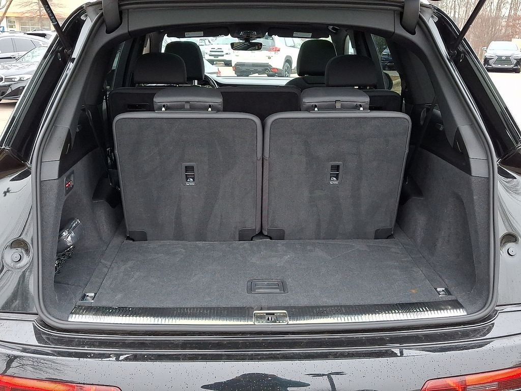 2022 Audi Q7 55 Premium Plus quattro