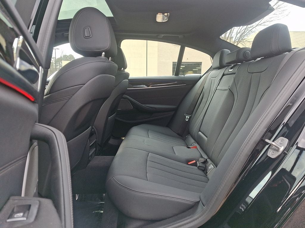 2023 BMW 5 Series 530i