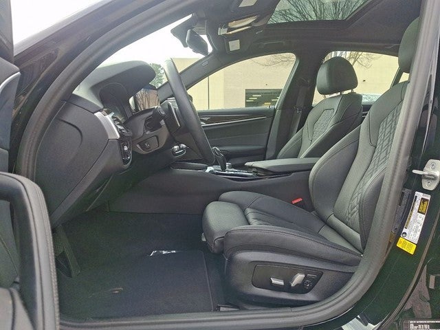 2023 BMW 5 Series 530i