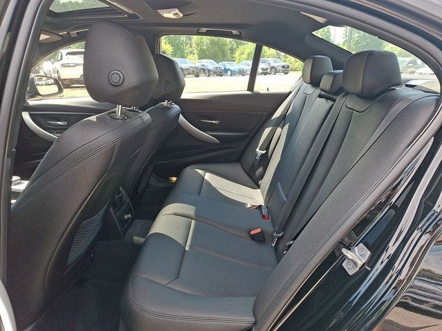 2017 BMW 3 Series 320i xDrive