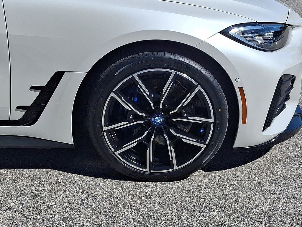 2024 BMW i4 M50