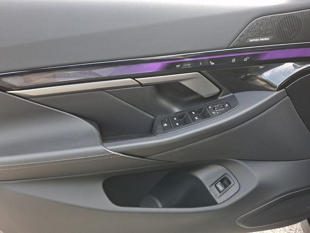 2025 BMW i5 eDrive40