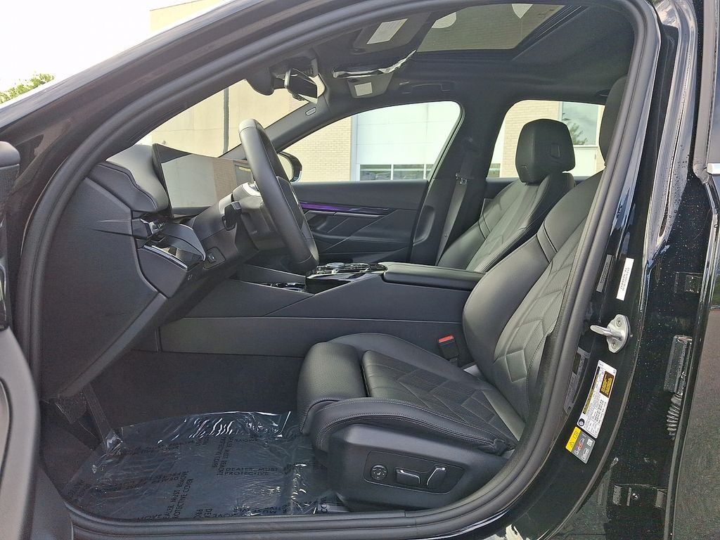 2025 BMW i5 eDrive40