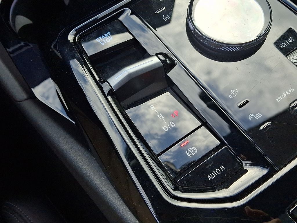 2025 BMW i5 eDrive40