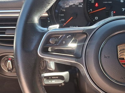 2020 Porsche Macan Base