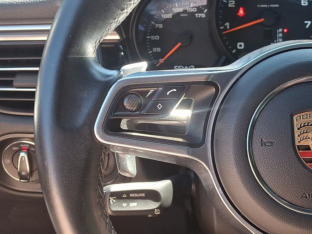 2020 Porsche Macan Base