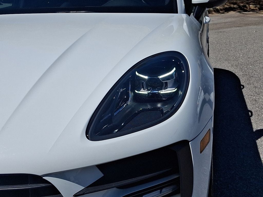 2020 Porsche Macan Base