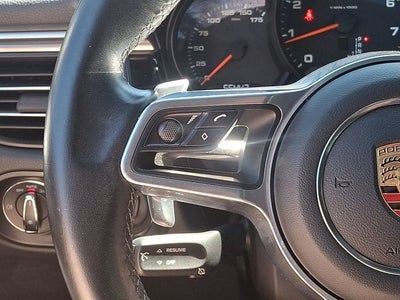 2020 Porsche Macan Base