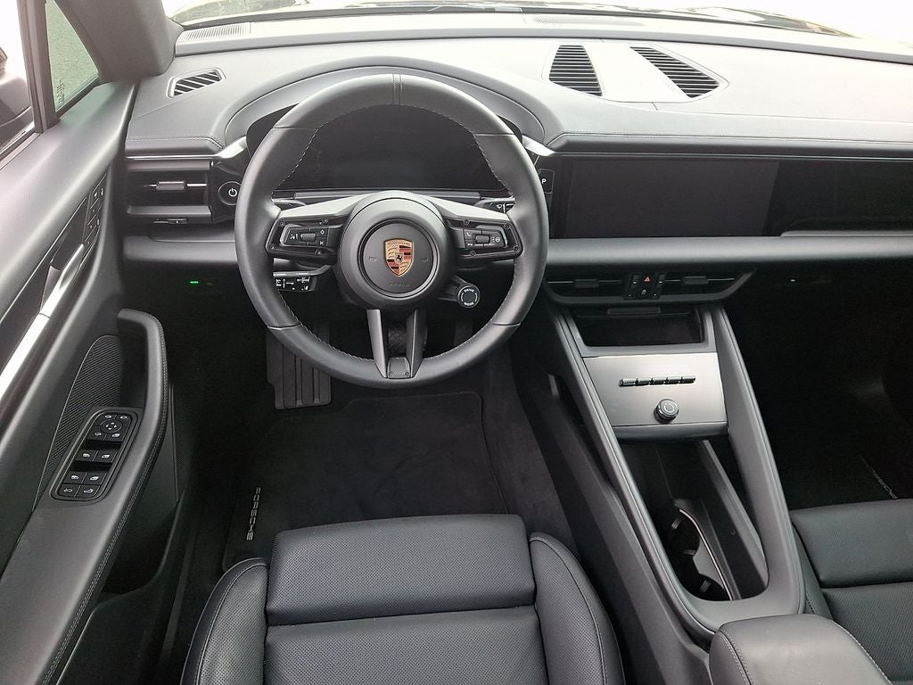2025 Porsche Macan Electric Base