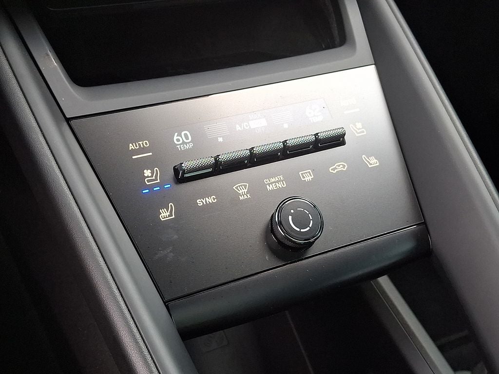 2025 Porsche Macan Electric Base