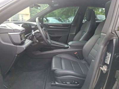 2025 Porsche Macan Electric Base