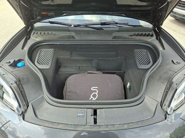 2025 Porsche Macan Electric Base