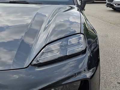 2025 Porsche Macan Electric Base