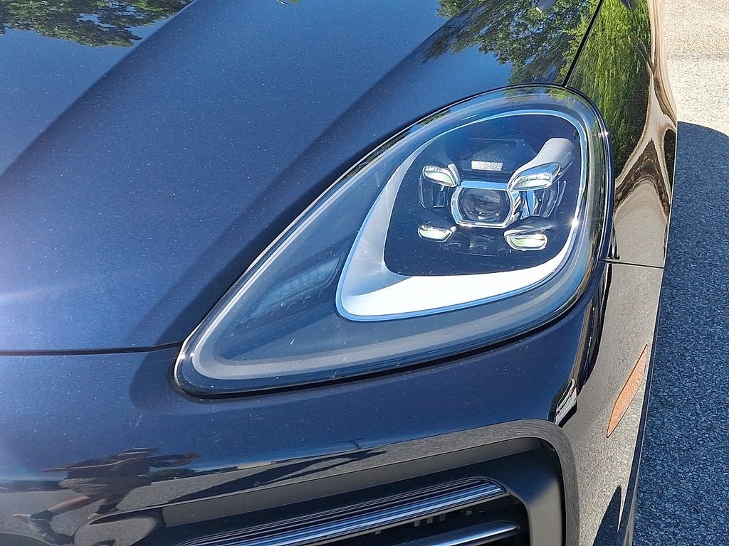 2021 Porsche Cayenne E-Hybrid Base