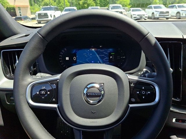 2022 Volvo XC60 Recharge Plug-In Hybrid T8 R-Design