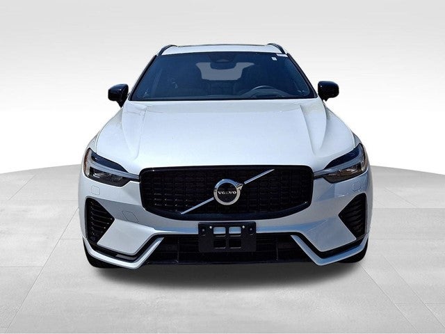 2022 Volvo XC60 Recharge Plug-In Hybrid T8 R-Design