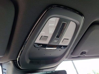 2022 Volvo XC60 Recharge Plug-In Hybrid T8 R-Design