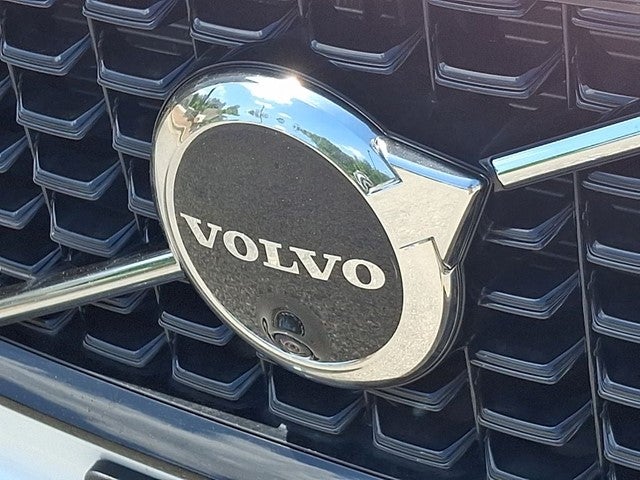 2022 Volvo XC60 Recharge Plug-In Hybrid T8 R-Design