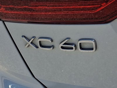 2022 Volvo XC60 Recharge Plug-In Hybrid T8 R-Design