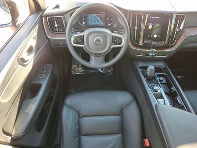 2024 Volvo XC60 B5 Plus Dark Theme