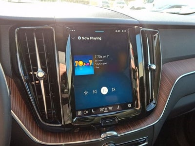 2024 Volvo XC60 B5 Plus Dark Theme