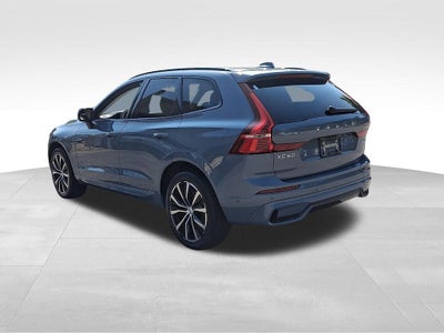 2023 Volvo XC60 B5 Plus Dark Theme
