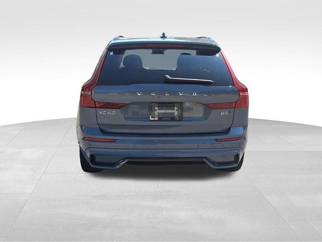 2023 Volvo XC60 B5 Plus Dark Theme